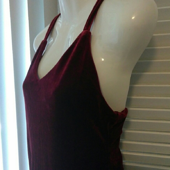 New wine red velvet dress - Picture 5 of 8